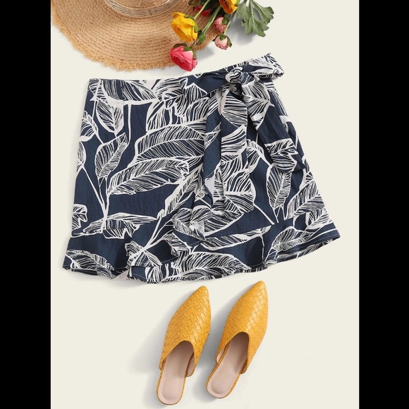 SHEIN Dresses & Skirts - Tropical Print Tie Side Wrap Ruffle Skirt